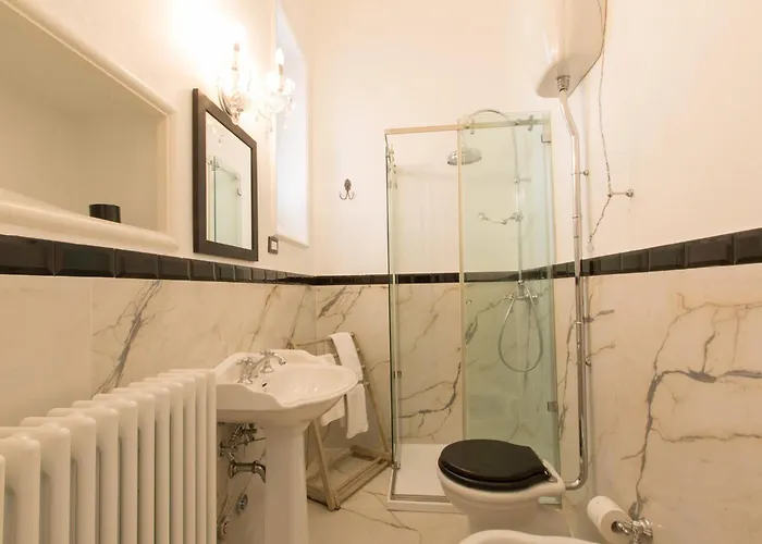 Capozza 18&2, Emma *