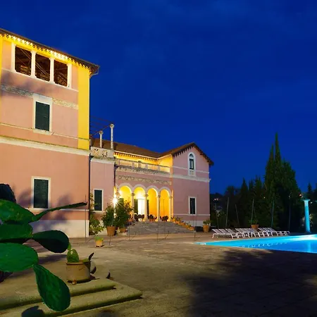 Villa Capozza 14, Emma *
