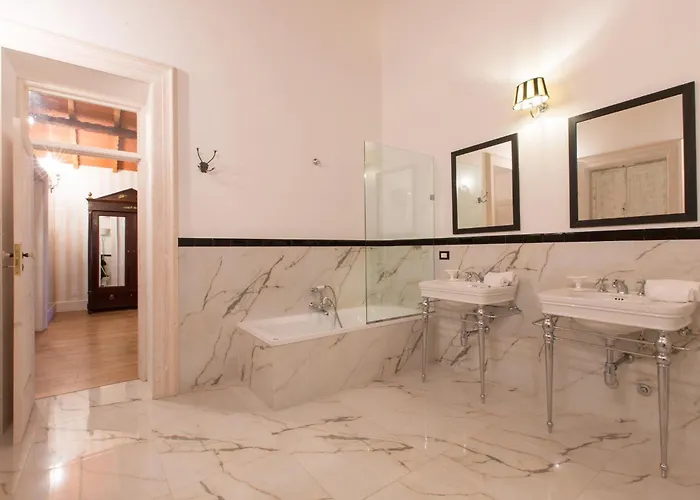 Villa Capozza 18&2 *